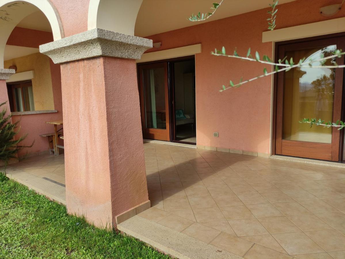 Residence Cala Moresca 15 Golfo Aranci Exterior photo